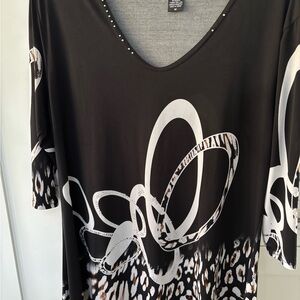 Chic Black and White Women's Top